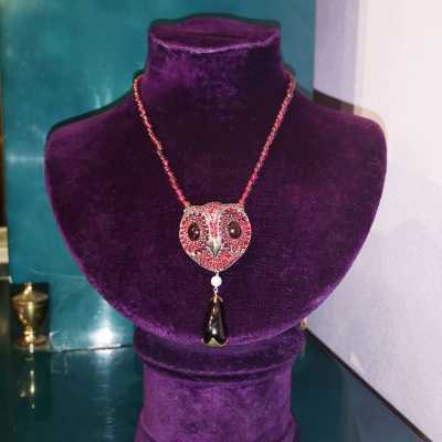 Garnet necklace 19th century