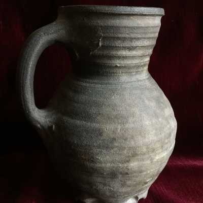 Form to be compared to the forms of the Ysieux Valley in Fosses village, Very light in hand, soft to the touch