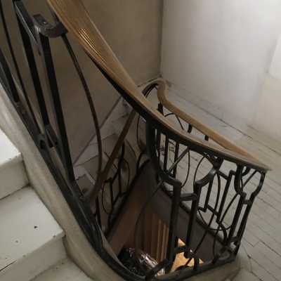 Stair railing