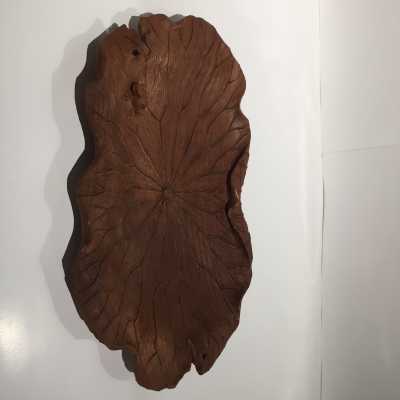 Sensekibon Frog on lotus leaf - Japanese carved wooden tray
