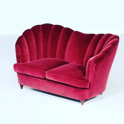 red sofa