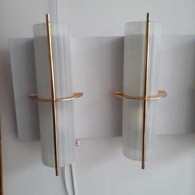 Arlus wall lights in brass and sandblasted glass