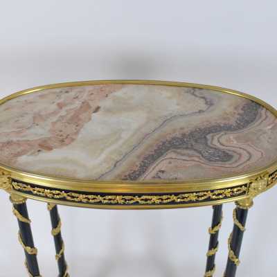Guéridon oval en bois et bronze, époque XIXème siècle