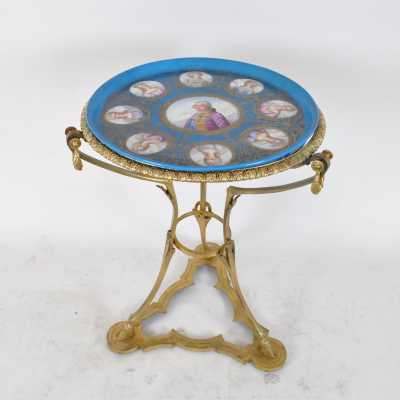 Pedestal table with Sèvres tray, Portait of Louis 16, 19th century