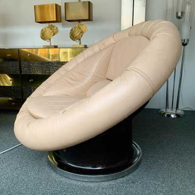 Saporiti leather armchairs italy 1970 space age