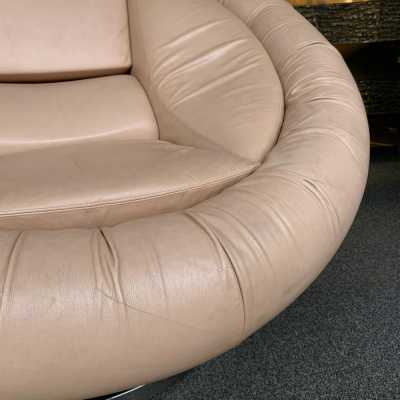 Saporiti leather armchairs italy 1970 space age