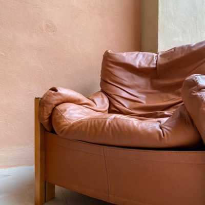 wood leather armchairs tobia scarpa maxalto italy 1970