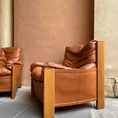 wood leather armchairs tobia scarpa maxalto italy 1970