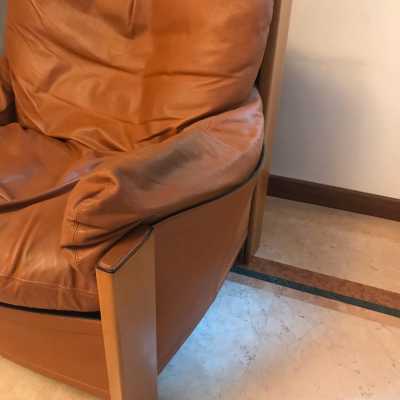 wood leather armchairs tobia scarpa maxalto italy 1970