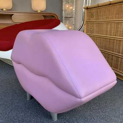 stool pouf mouth leather italy 1980 1990