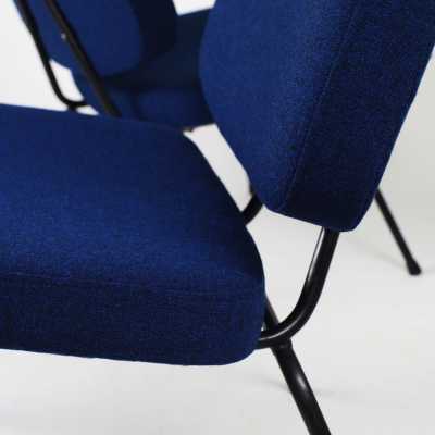 Pair of CM 190 low chairs by Pierre Paulin