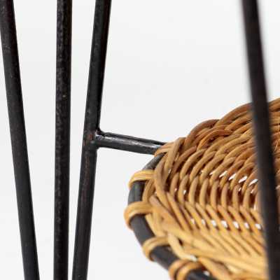 Gueridon circa 1950 double wicker top, black metal hairpin base