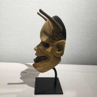 Masque Noh Hannya - signé (signature non identifiée) - Japon