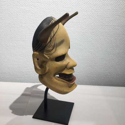 Masque Noh Hannya - signé (signature non identifiée) - Japon