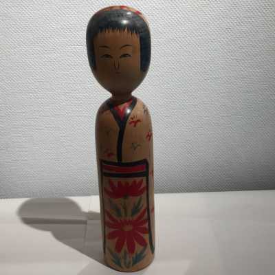 Large kokeshi doll from Kijiyama - Japan