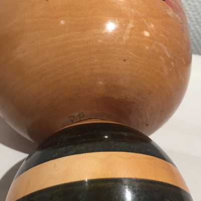 Large kokeshi signed by Hiro Yamatake - Japan