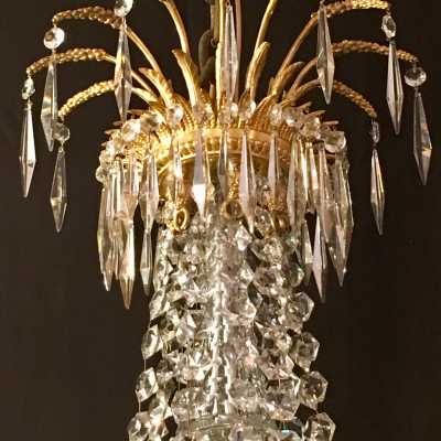 Lustre bronze à anges ailés