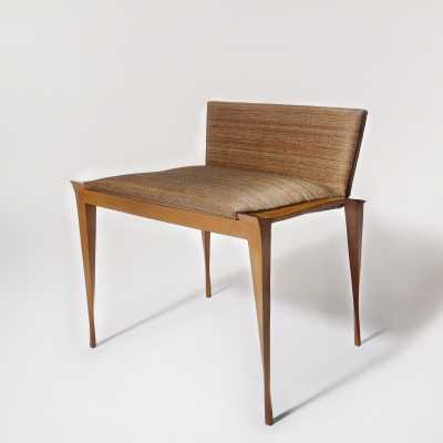 LONGCHAMP CHAIR_Lonchamp chair_ © Anasthasia Millot_brune