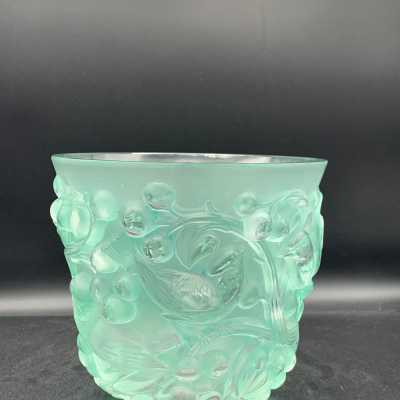 Avallon vase