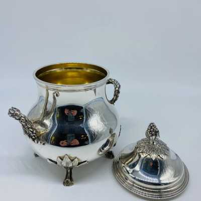 Sugar bowl: 726grs - 19cm