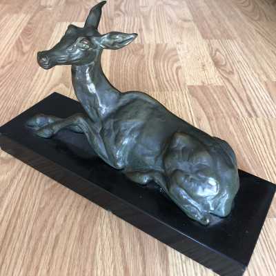 Bronze doe