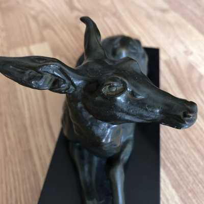 Bronze doe