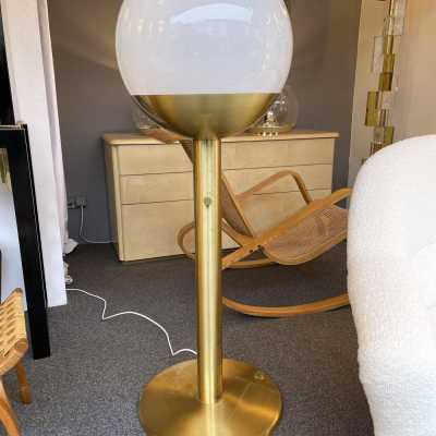 Brass and opaline P428 floor lamp by Pia Guidetti Crippa for LUCI. Italy 1970