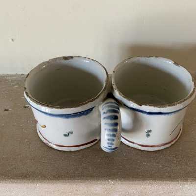 Vinegar holder