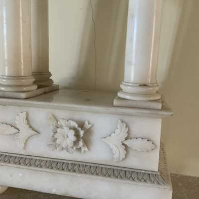 Portico clock in alabaster