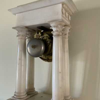 Portico clock in alabaster
