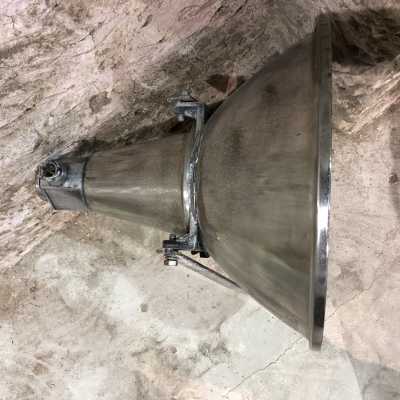 Polished aluminum spotlight