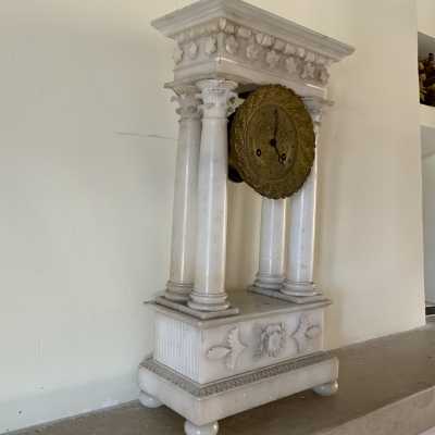 Portico clock in alabaster