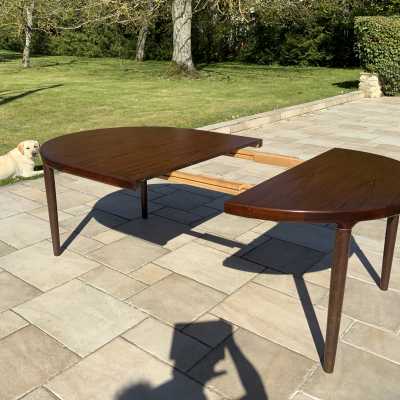 Scandinavian table