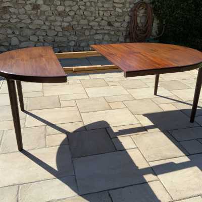 Scandinavian table