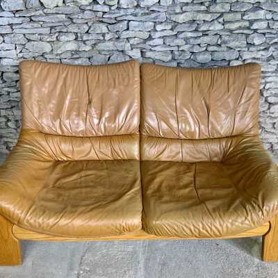 Leather and wood lounge