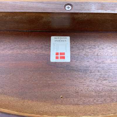 Scandinavian table