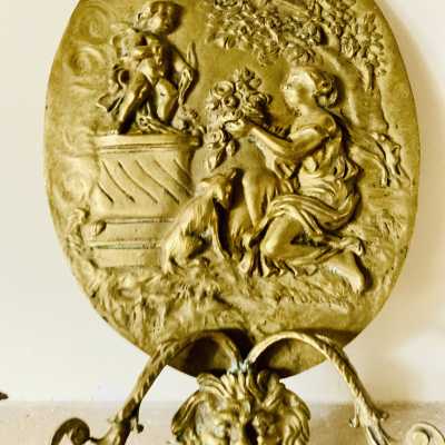 Oval bronze wall lamp "Bouquet to love"