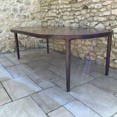 Scandinavian table