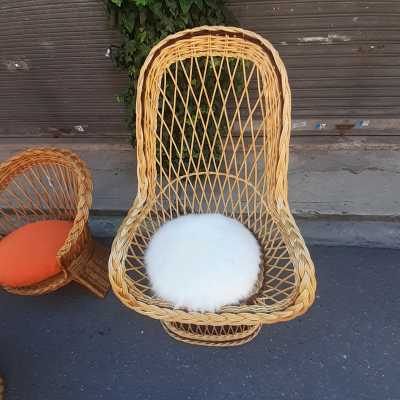 rattan lounge