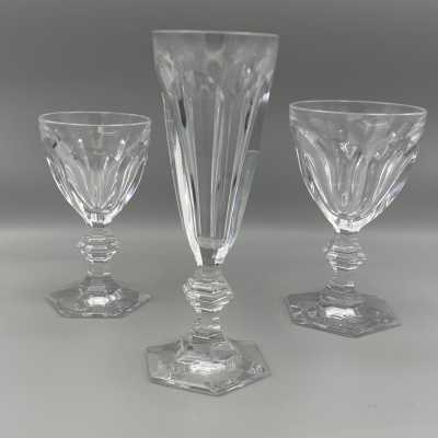 the 3 sizes of glasses