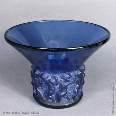 general view of the vase