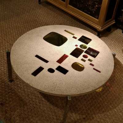 Jacques Avoinet, Roger Capron, Round coffee table in cement concrete and stained glass