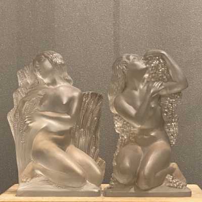 the 2 summer and autumn statuettes