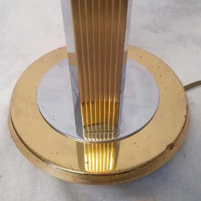 Romeo Rega lamp
