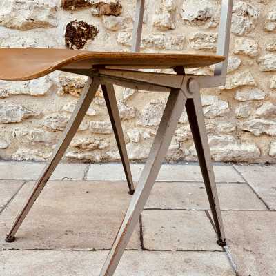 Metal compass chair