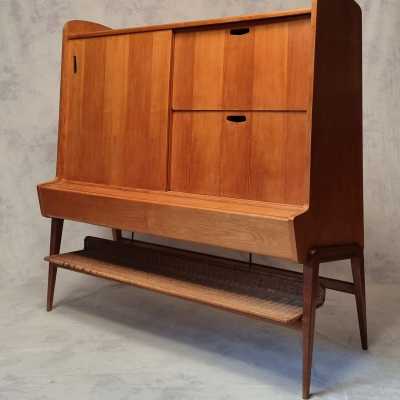 Dresser L. Paolozzi
