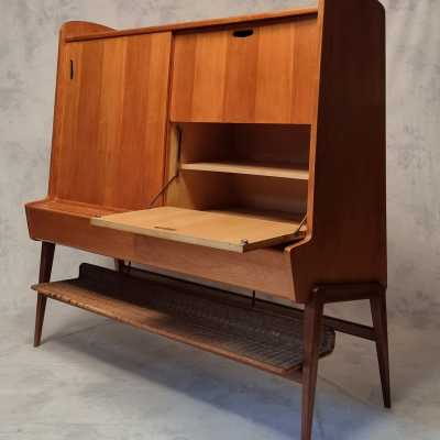 Dresser L. Paolozzi