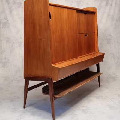 Dresser L. Paolozzi