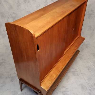 Dresser L. Paolozzi