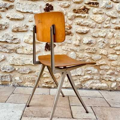 Metal compass chair